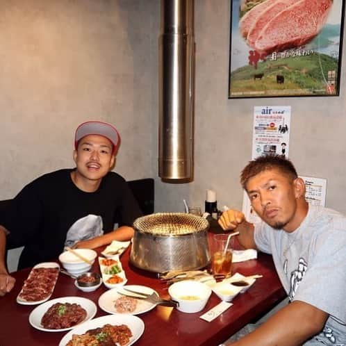 芦沢竜誠さんのインスタグラム写真 - (芦沢竜誠Instagram)「肉会！ #肉 #焼肉 #のっぽ #感謝 #仲間」9月2日 1時16分 - ashizawa0501