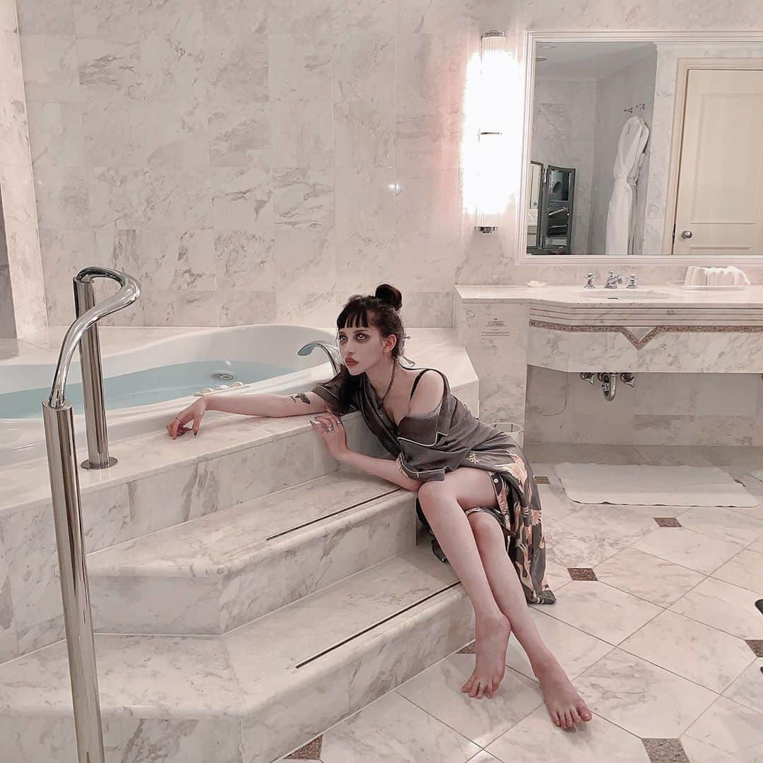 chiiiiiさんのインスタグラム写真 - (chiiiiiInstagram)「..🛁𝑩𝒖𝒃𝒃𝒍𝒆 𝒃𝒂𝒕𝒉 🛁..」9月2日 1時31分 - xchix328