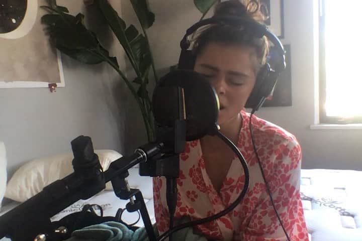ジャッキー・リーのインスタグラム：「Serenades 💕」