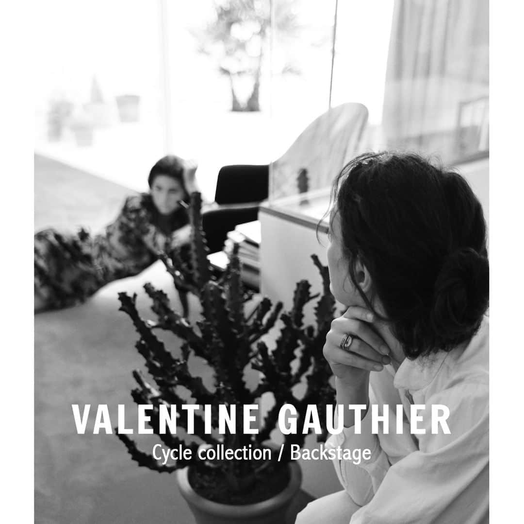 ヴァランティンゴティエさんのインスタグラム写真 - (ヴァランティンゴティエInstagram)「Backstage #ValentineGauthier  The new Fall-Winter 2020 collection available online and in store.」9月2日 14時40分 - valentinegauthierofficiel