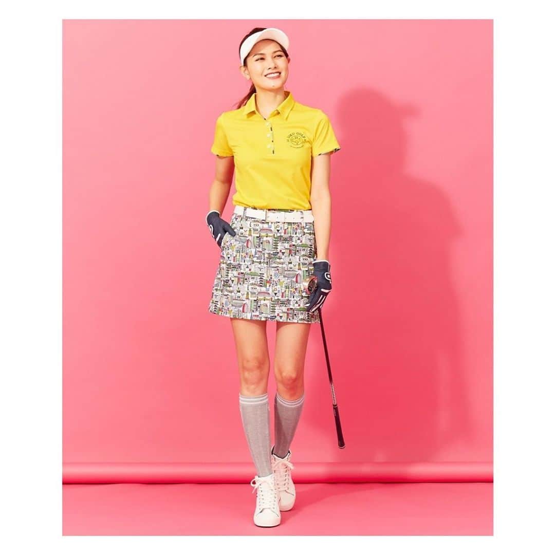 松井由貴美さんのインスタグラム写真 - (松井由貴美Instagram)「* 23区Golf⛳️ .  リゾートゴルフにもピッタリな ポップでカラフルなデザインが豊富で 気分も上がる😆🌈 .  9月に入って少し涼しくなってきたから ゴルフには最高の季節🌿✨ .  https://www.23ku-golf.jp/ .  #23区golf #golfwear #coordinate #fashion #onward」9月2日 14時36分 - yukimi_1122