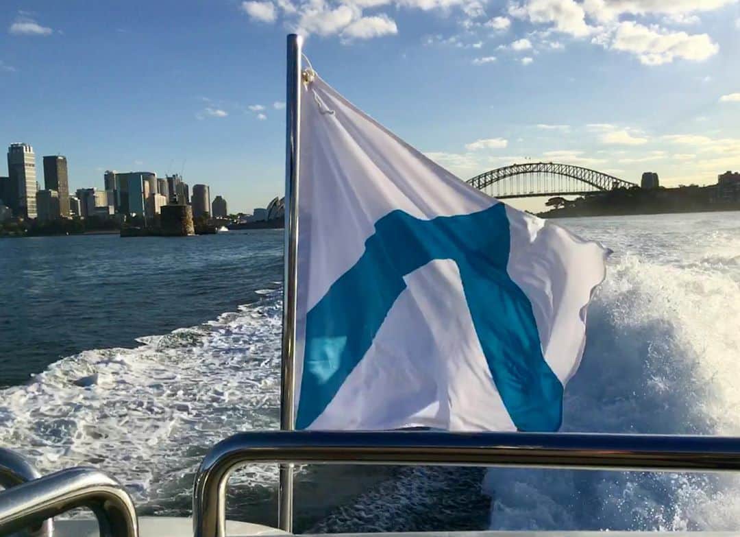 マイケル・クリムさんのインスタグラム写真 - (マイケル・クリムInstagram)「Sydney the home of @milkandco & @klimbymichaelklim #australianmade #skincare #skinfitness @sydney」9月2日 14時44分 - michaelklim1