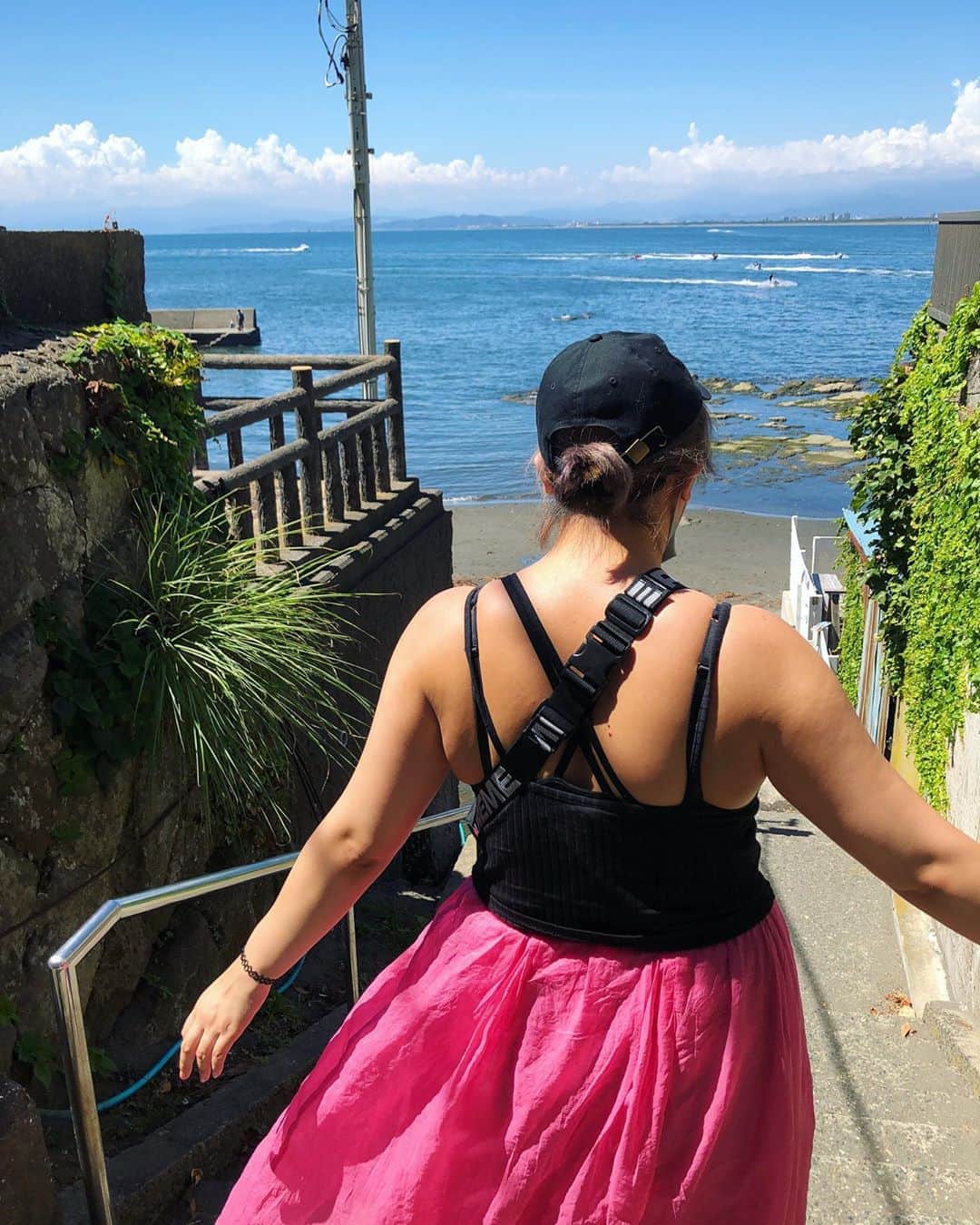 plussizemodel 愛星ゆうな（まなせゆうな）さんのインスタグラム写真 - (愛星ゆうな（まなせゆうな）Instagram)「朝日が昇るから起きるじゃなくて  目覚める時だから旅をする🌈☀️💓✨ #プロレス #ぽちゃじょ #プラスサイズ #プラスサイズモデル #グラマラス #グランデサイズ #グランデ  ...