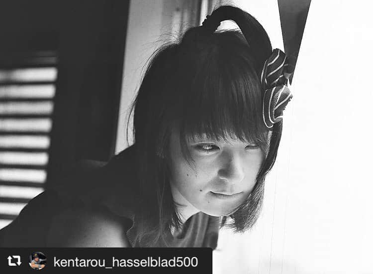 しじみさんのインスタグラム写真 - (しじみInstagram)「#repost @kentarou_hasselblad500 via @PhotoAroundApp  🎞Rollei Retro 400S  Model  しじみさん  @amcche  #hasselblad_diary #hasselbladculture #camera  #filmsnotdead  #hasselblad500cm  #carlzeiss  #splaner120 #monochrome  #instagood  #instalike  #instagram  #rolleiretro400s  #portrait  #portraitfilm  #ポートレート  #モノクロ写真  #フィルムカメラ  #フィルムカメラに恋してる  #フィルムカメラ好きな人と繋がりたい」9月2日 14時56分 - amcche