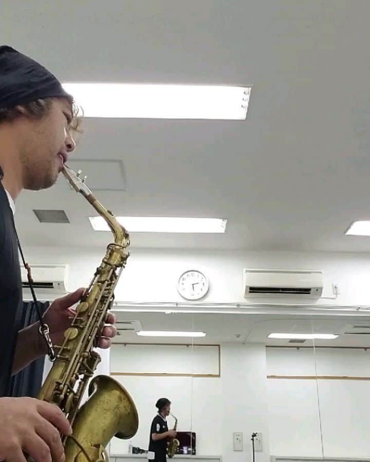 勝田一樹のインスタグラム：「明日ヨロシクです✨  目黒ブルースアレイです✨  久しぶりの勝田ソロです✨  則竹さん🎵須藤さん🎵安部さん🎵  皆いるよー☀️  ソーシャルディスタンス対策も万全‼️  皆様お待ちしてます✨  #勝田一樹 #kazukikatsuta  #則竹裕之 #須藤満 #安部潤 #ブルースアレイ #ブルースアレイジャパン #目黒ブルースアレイ #ディメンション #dimensionjazz #dimensionfusion」