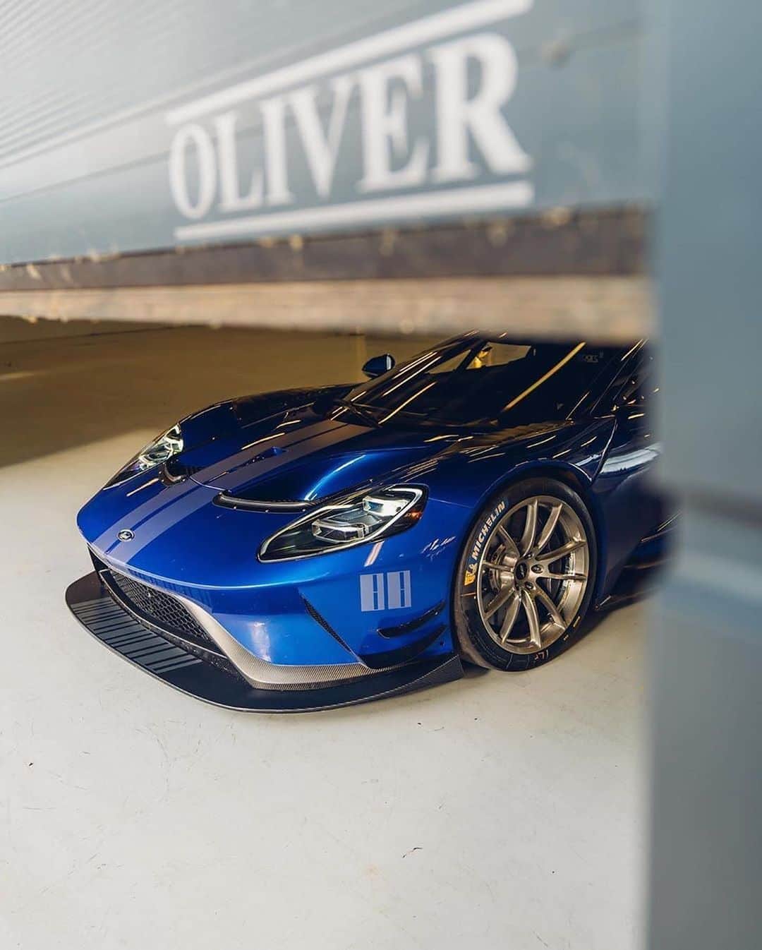 CarsWithoutLimitsさんのインスタグラム写真 - (CarsWithoutLimitsInstagram)「Ford GT #MK2  Photos @alexpenfold  #carswithoutlimits #fordgt #mk2」9月2日 8時24分 - carswithoutlimits