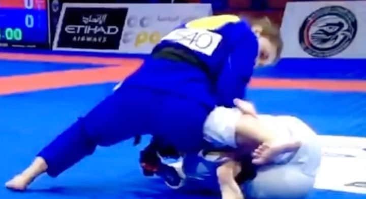 のインスタグラム：「Jiu-Jitsu Days!!  • • Aquela cosquinha no pé! Rs saudades! @uaejjf」