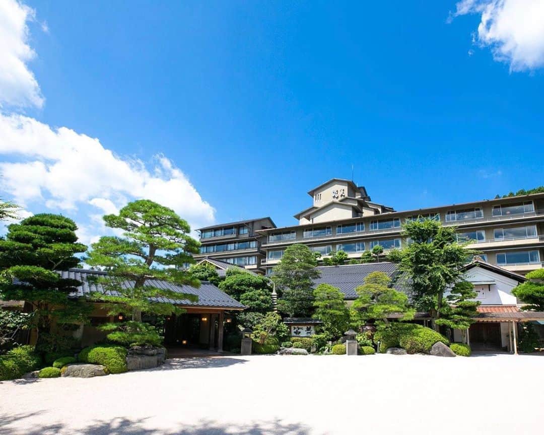 JAPAN TRIP 大人旅〜厳選の宿〜さんのインスタグラム写真 - (JAPAN TRIP 大人旅〜厳選の宿〜Instagram)「#島根 #玉造温泉 の#佳翠苑皆美 です。  #大人旅_厳選の宿 #大人旅jp #そうだ旅に出よう #旅行 #温泉 #旅館 #露天風呂付客室 #大人旅 #国内旅行 #旅行好きな人と繋がりたい #旅行に行きたい #withコロナ #gototravel #otonatabi #japan #japantrip #japantravel #trip #travel #onsen #ryokan #luxury #hotel #hotsprings」9月2日 8時37分 - otonatabi_jpn