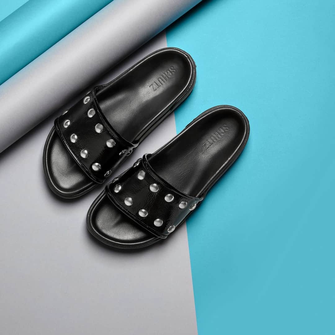 Schutzのインスタグラム：「FOR THE COOL GIRLS ❤️ #newin #schutzsporty」