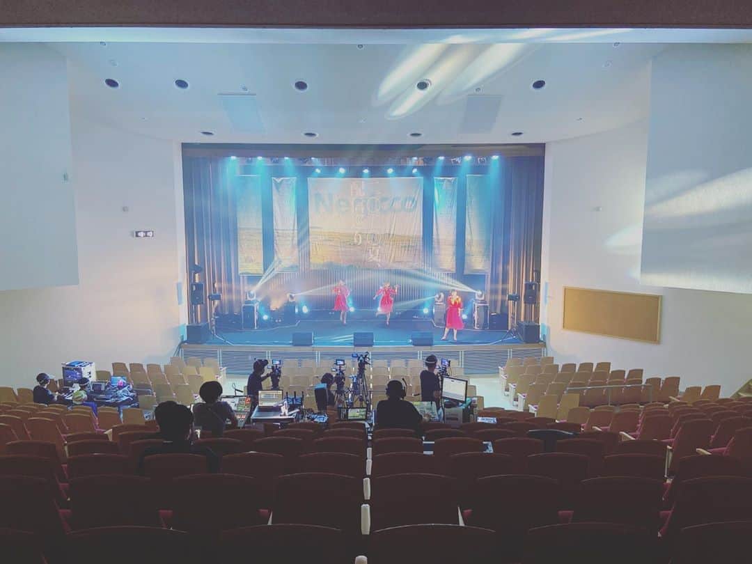 Negiccoのインスタグラム：「Negiccoオンラインライブツアー﻿ 「2020夏、配信巡り」﻿ 全5公演ありがとうございました。﻿ ﻿ 開催日2020年8月15日(土)﻿ 配信巡りその1﻿ ﻿ ※ 配信巡りその5は、﻿ 本日(9/2)までアーカイブ視聴できます。﻿ ﻿ #Negicco﻿ #Negicco配信巡り﻿」