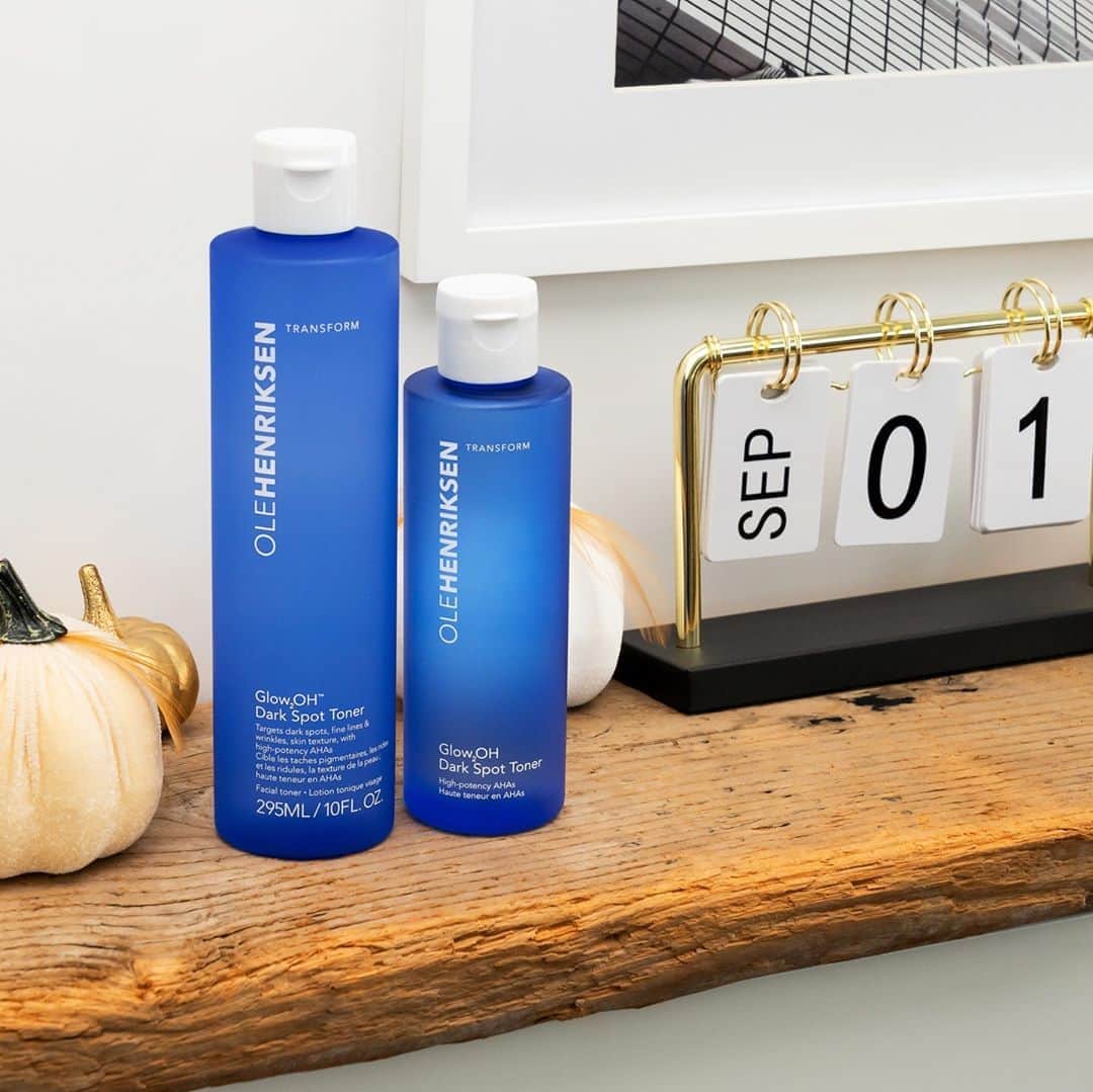 のインスタグラム：「The moment September 1st hits, we’re immediately breaking out the fall decor 🎃 Anyone else adding pumpkins to their skincare #shelfie... or is it just us? 😂」