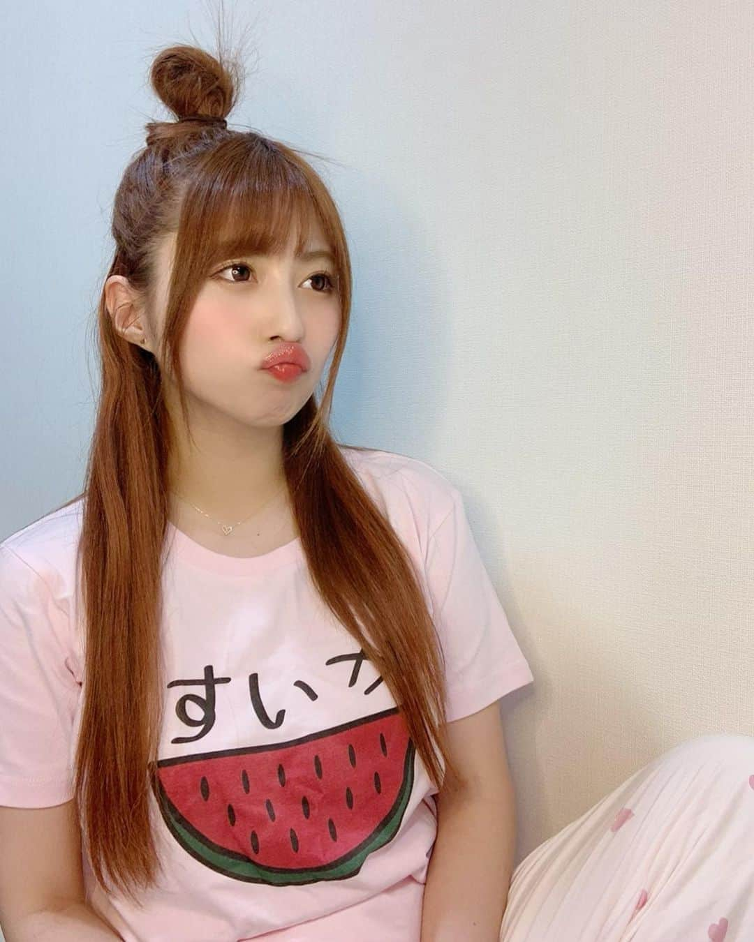 成瀬心美さんのインスタグラム写真 - (成瀬心美Instagram)「🍉 . . えーん。 9月になったし 夏終了のお知らせを 聞いたのですがー！！ . . もっともっと 色々したかったぁぁ！ . また来年の夏 覚悟しとけよおおおお😭！ (暑いの苦手なくせに . . #summer #watermelon #ばいばい」9月2日 11時31分 - coco3ndazo