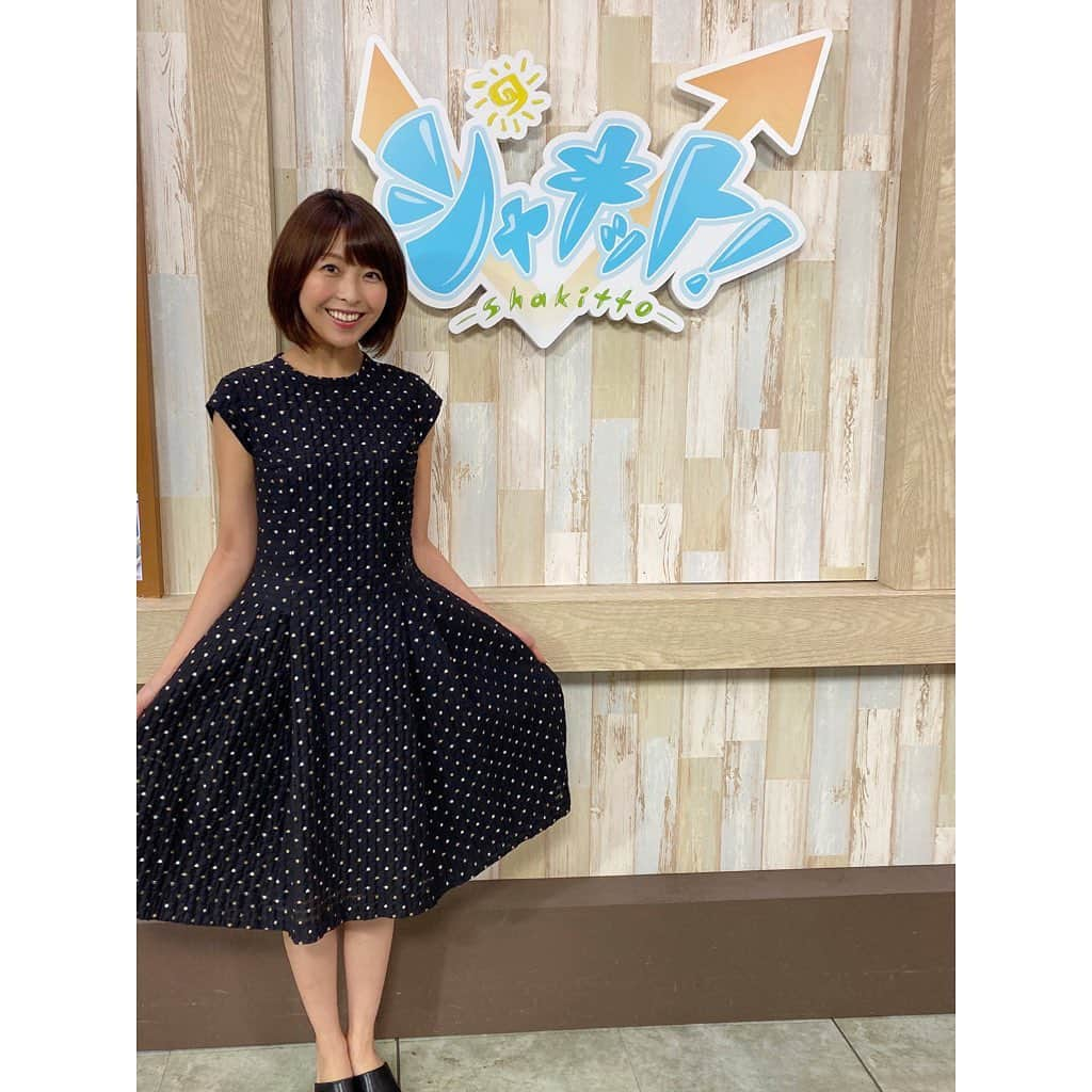 小尾渚沙さんのインスタグラム写真 - (小尾渚沙Instagram)「今朝の『シャキット！』の衣装です✨ #ファブリス さんのワンピースをお借りしました👗✨ ドット好きにはたまらないデザインで、キュンとしました😍💕 . . . @eijikamata_fabrice  #fabrice #衣装提供 #衣装協力 #アナウンサー衣装 #今日の衣装  #女子アナコーデ #アナウンサー #女子アナ  #シャキット #チバテレ #tvk #テレ玉 #早起き #ワンピース #ワンピース好き #ドット #ドットワンピース  #ショートヘア #ショートボブ #ショートカット  #ショート女子 #ボブ #ボブヘアー  #dress #fashion #japan #instafashion  #フリーアナウンサー #小尾渚沙」9月2日 12時03分 - obi_nagisa