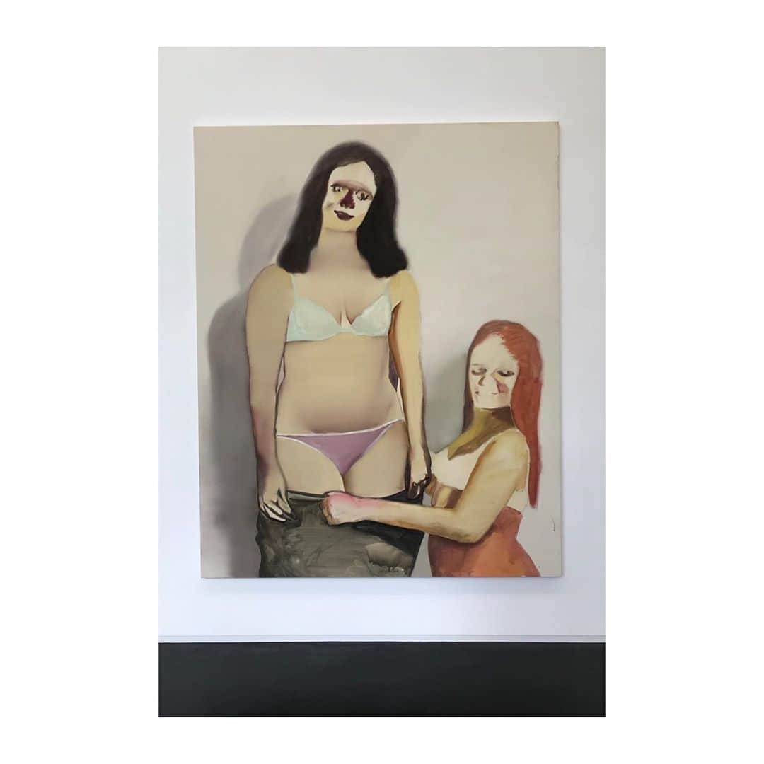 ジュリアン デイヴィッドのインスタグラム：「Spectacular show and superb use of colors at Tomoo Gokita “MOO” exhibit Taka Ishii Gallery Tokyo @takaishiigallery @tomoogokita #tomoogokita」