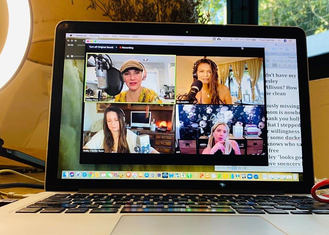 ニア・ピープルズのインスタグラム：「Back on the mic for #plwm podcast today with @ashleybenson  Congrats to my fav moms: top1% of ALL #podcasts ! @thehmc & @mslesleyfera thank you for your willingness to share your wisdom, humor, vulnerability, power and politically incorrect girl-speak as only women with other women on their second glass of wine would.  It’s so nice to know you away from the confines of a set and expectations of a hit  TVshow #PLL though we are eternally #grateful. Thank you to all the fans out there tuning in, accepting the truth of who we are and laughing with us along the way.  During these extraordinary times, #joy is of the highest order. For as the truth of these antiquated global systems begin revealing themselves as unsustainable, it is our willingness to find and bring awareness to the #LOVE that exists that will not only sustain, but expand and evolve us as individuals and as the collective. #thankyou」
