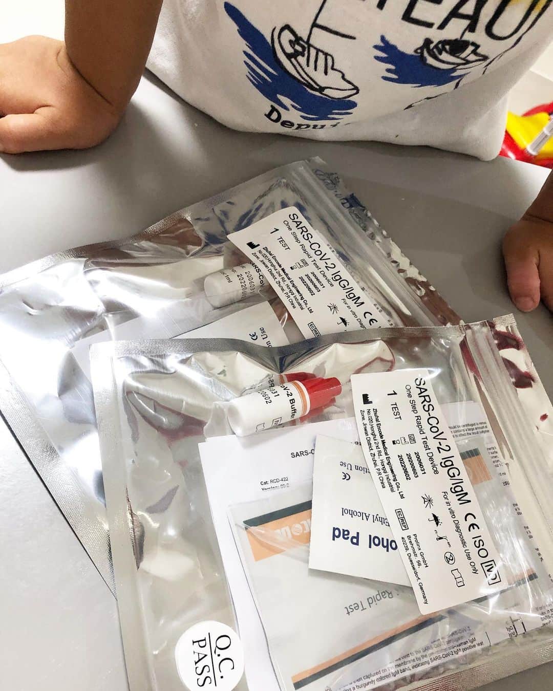 のインスタグラム：「初、抗体検査。 抗体はありませんでした。  結果について考えた時、 今日まで 周りの人に迷惑をかけていなかったと分かってよかった。  明日からも引き続き、感染しないよう 予防、除菌を頑張ります。  #抗体検査　#covid_19  #コロナに負けるな  #もっちーありがとう　#今日からプレスクール」