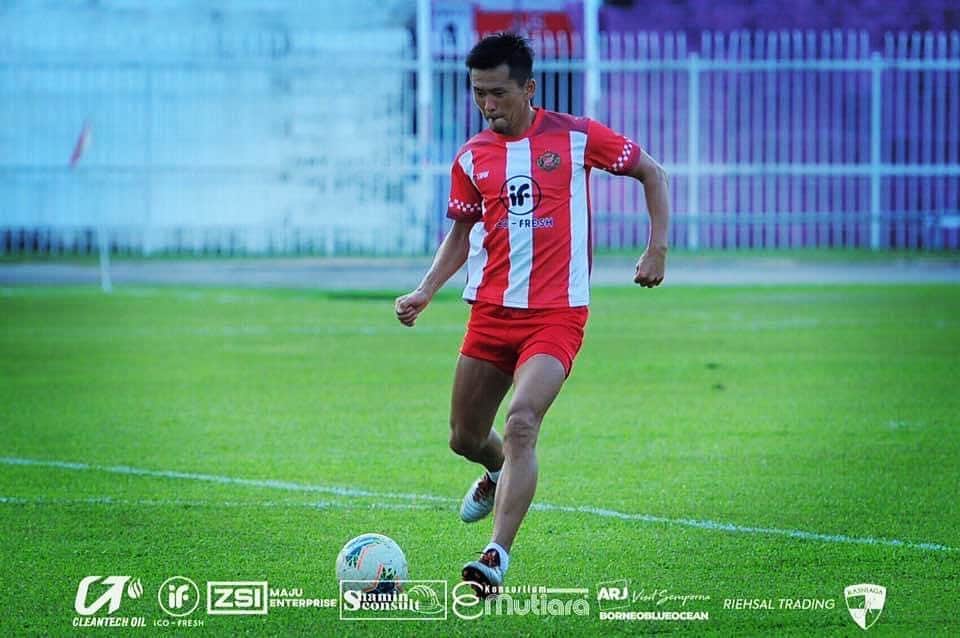 のインスタグラム：「Training & Believe    #restart #kotabharu #kelantan #kelantanfa #kelantanfafans  #trwcc #mfl #football2020 #football #enjoyfootball #malaysia #malaysiafootball #enjoyfootball #goal」