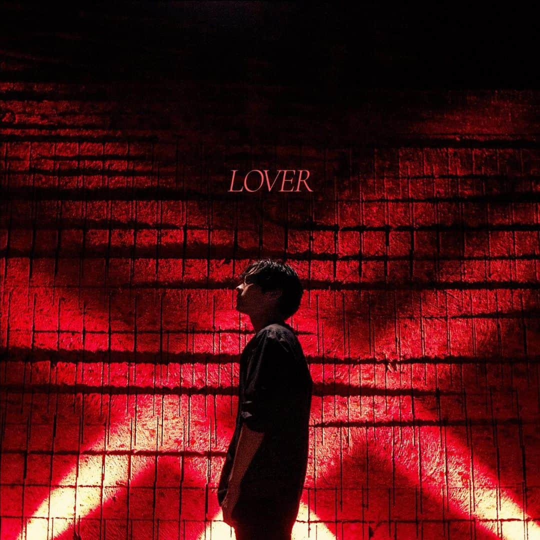 橋本裕太のインスタグラム：「最新曲『Lover』本日リリースとなりました！LINE MUSICリアルタイム2位を頂きました。ありがとうございます！」