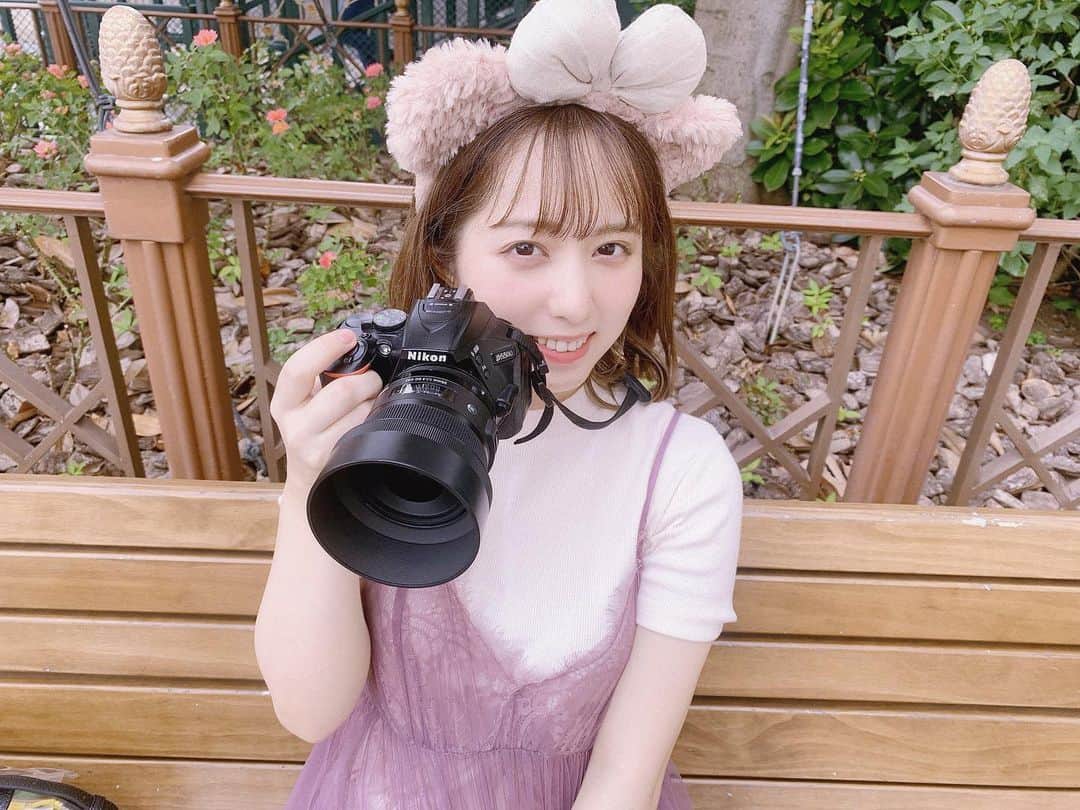 前田美里のインスタグラム：「夢の国でたくさんカメラマンしてきた。🌈 . .  #ディズニー #ディズニーシー #シェリーメイ #ダッフィー #双子コーデ #disney #disneysea #ノスタルジック #女子力 #自撮り  #film #film_jp #photo #summer #selfie #ファインダー越しの私の世界 #写真好きな人と繋がりたい #ヲタク #欅坂46 #日向坂46 #フォロワー募集中 #costume #japanesegirl #follow #followme #좋아요 #팔로우미 #팔로미 #오오티디」