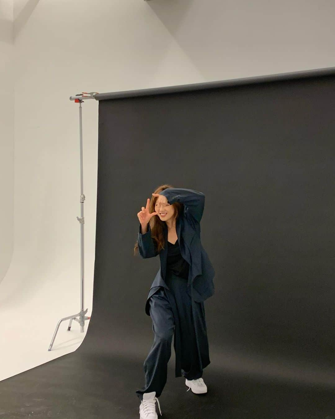 コ・アラさんのインスタグラム写真 - (コ・アラInstagram)「#behindcut#marieclaire 📷」9月2日 13時55分 - ara_go_0211