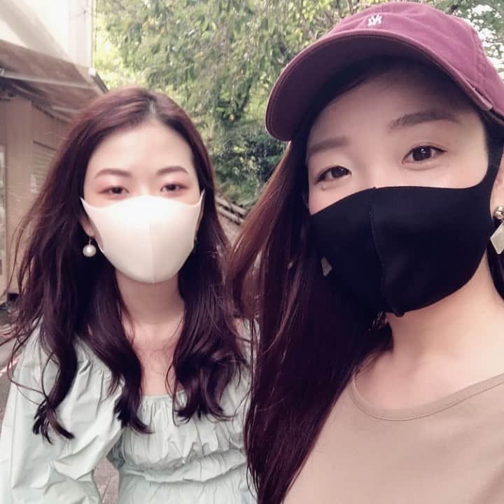 のインスタグラム：「久しぶりのお出かけにウキウキがすごいです⛰  #高尾山口」