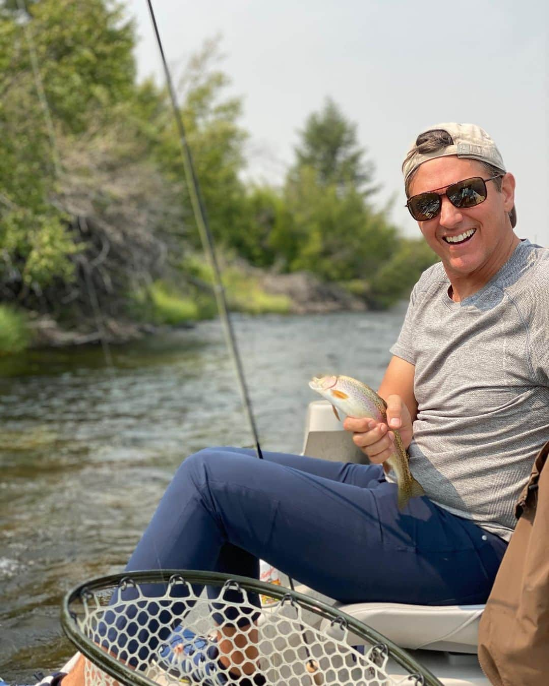 カロリナ・クルコヴァさんのインスタグラム写真 - (カロリナ・クルコヴァInstagram)「An end of summer trip to MONTANA. Loved spending time in the great outdoors with my boys! Horseback riding, off roading and fly fishing were just a few of the highlights. Montana is beautiful! Have you been? 🎣🌲🐴 Thank you @pattijeanb for hosting us👍🏻👌🏻  *more on stories #familyvacation #family #boymom #montana #thegreatoutdoors」9月2日 23時43分 - karolinakurkova