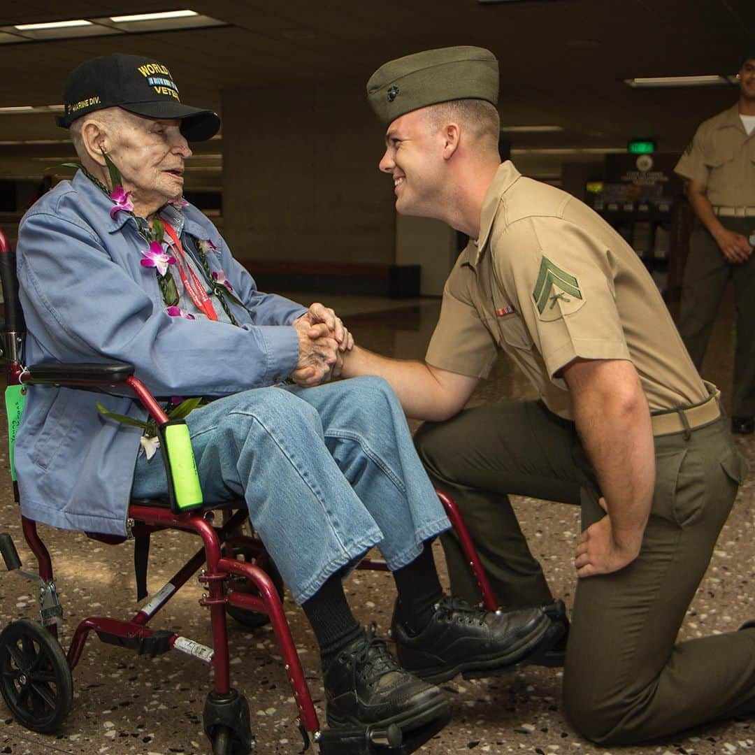 アメリカ海兵隊さんのインスタグラム写真 - (アメリカ海兵隊Instagram)「Greatest Generation  Today, we commemorate 75 years since the end of World War II in the Pacific. We are forever indebted to our nation's Greatest Generation for their service and sacrifice.   Semper Fi, Marines.   #USMC #Marines #Military #WorldWarII #WWII75」9月3日 0時00分 - marines