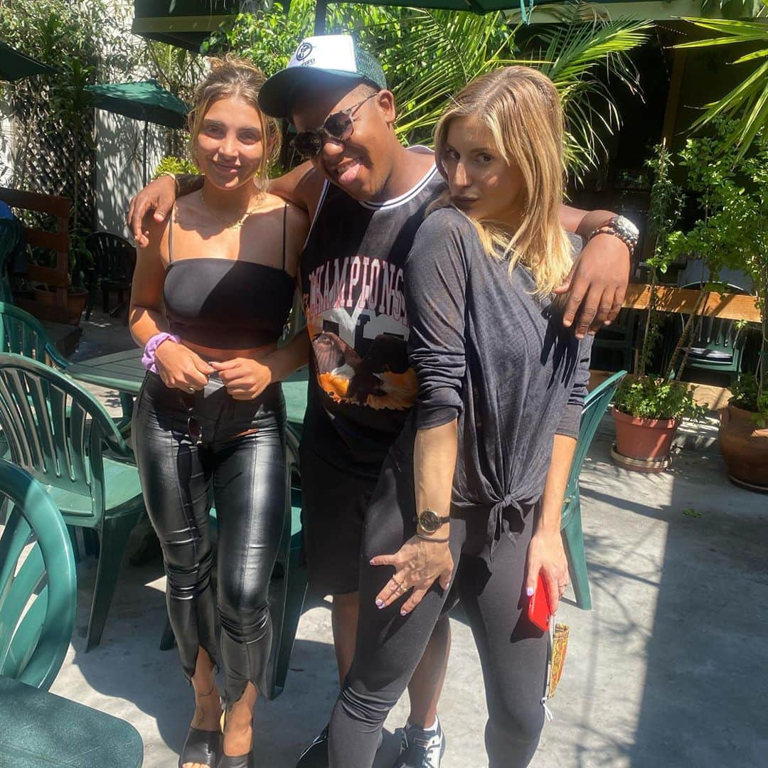 カイル・マッセイさんのインスタグラム写真 - (カイル・マッセイInstagram)「CORY & CHELSEA brunch tag your favorite Cory Chelsea moment 😂😂👇🏽👇🏽👇🏽👇🏽」9月3日 0時01分 - kylemassey