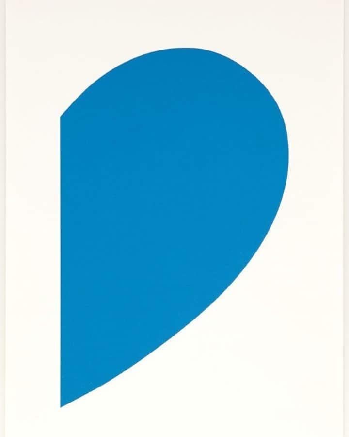 オーレリービダマンのインスタグラム：「Indian summer on phot: Ellsworth Kelly, Small Blue Curve, 2013 #inspiration #aureliebidermann」