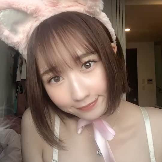 のインスタグラム：「成海美雨ちゃん（元橘萌々香）の情報は公式Twitterに記載中 プロフィールに記載してるTwitterのURLへGO！  #成海美雨 #橘萌々香 #セクシー女優  #av女優  #act娘  #モデル」