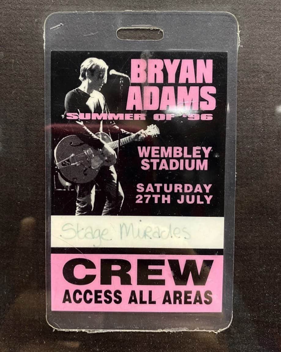 ブライアン・アダムスのインスタグラム：「Wembley Stadium 1996 work pass. Thanks to Kurt for sending it in. Anyone else have any rare memorabilia? #bryanadamswembley96」