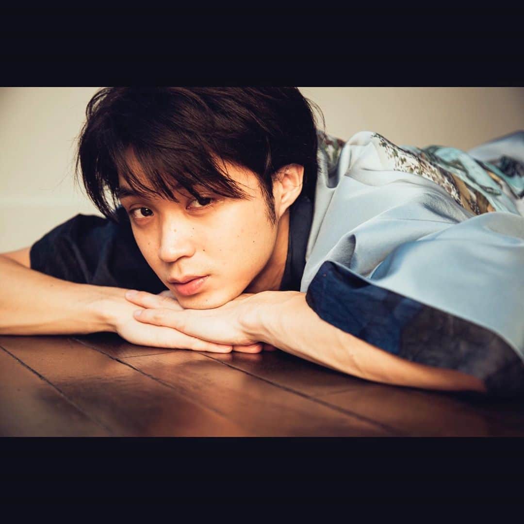 磯村勇斗のインスタグラム：「. Audition blue Premium  本日9月2日発売  撮影:荒木勇人さん  #auditionbluepremium」