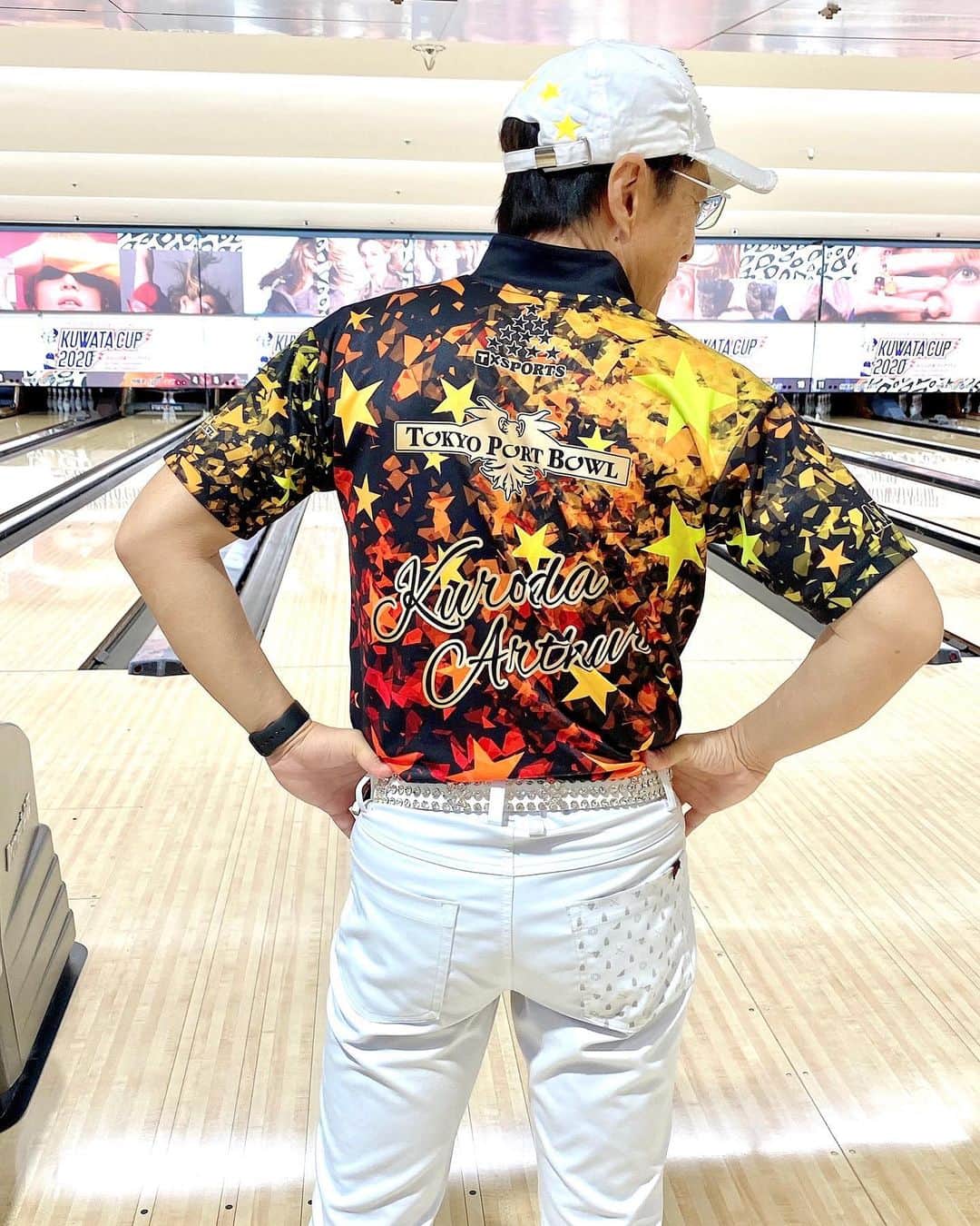 黒田アーサーさんのインスタグラム写真 - (黒田アーサーInstagram)「T×SPORTS より黒田アーサーオリジナルモデルのボウリングシャツが完成しました‼️星をモチーフにしたAK☆スターシリーズは2色です😊💕お問い合わせ&オーダーは東京ポートボウルまでよろしくお願いします！ #黒田アーサーオリジナルモデル #tsports  #東京ポートボウル  #公式アンバサダー #ボウリング好きな人と繋がりたい  #ボウリング愛 #bowling #kurodaarthur  #originalshirt #볼링」9月2日 17時16分 - kuroda_arthur