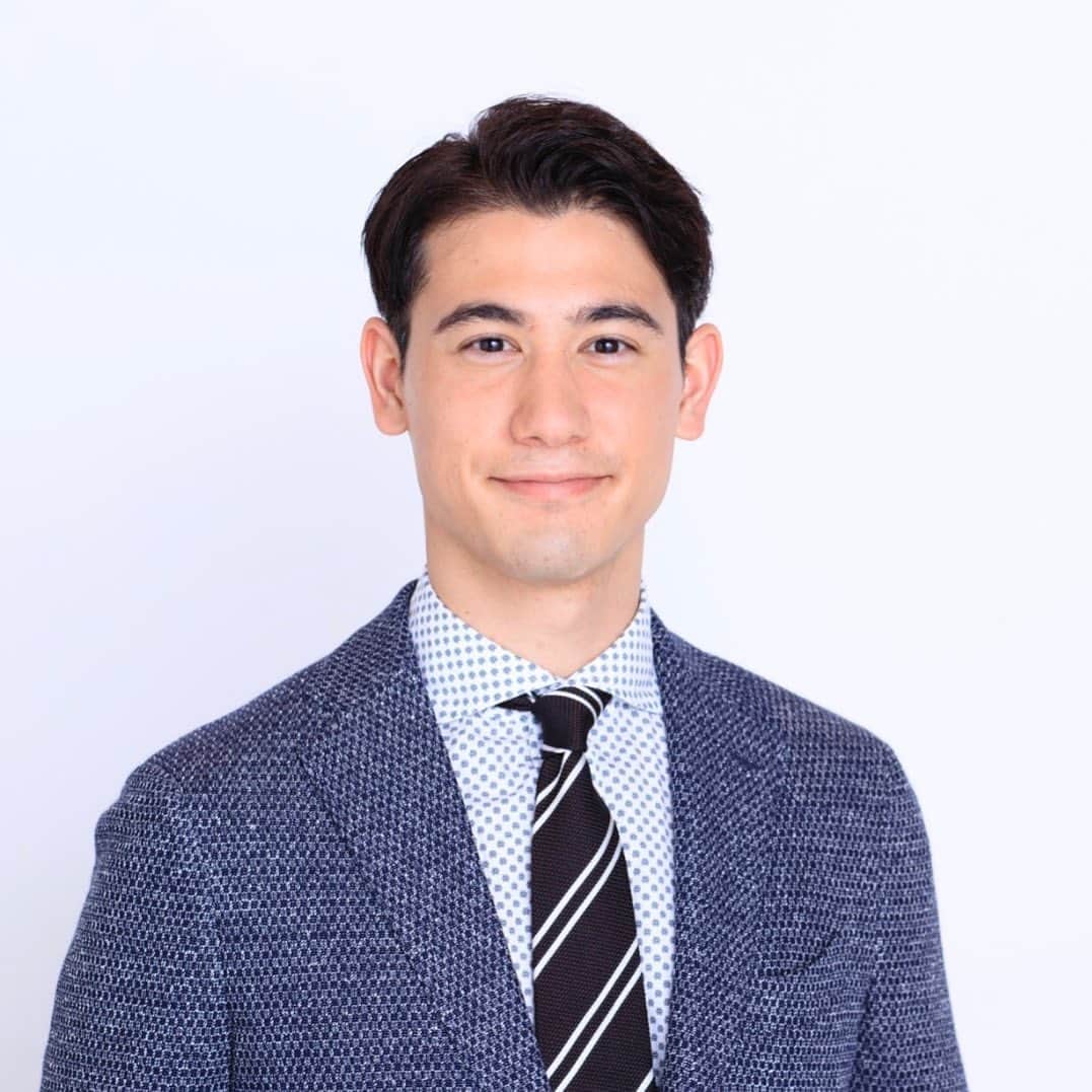 国山ハセンのインスタグラム：「おはようございます。  TBSアナウンサーの国山ハセンです。 この度Instagramはじめました。 　 インターネットの時代にテレビマンとして出来る事を一生懸命に挑戦していきます。  SNS初心者でして、映えた写真を出来るだけ載せられるよう尽力致します。  月曜日から金曜日、朝8時〜 「グッとラック」という番組を担当しております。 　 テレビを観ない、観られない、他の番組を観ているいう方も多いかとは思いますが、ご覧頂ければ幸いです。  皆様からの御指導御鞭撻、引き続き何卒宜しくお願い致します。  #グッとラック」