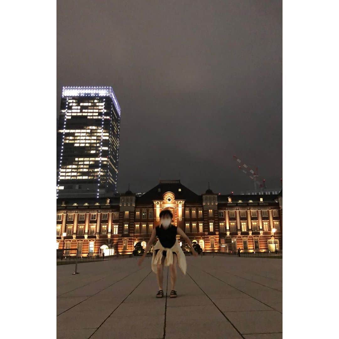 永池南津子さんのインスタグラム写真 - (永池南津子Instagram)「さよなら夏。いつもとちょっと違う夏。 来年元気であおうね。 #ジャンプ #jump #夏の終わり#summerisover #締め括りの跳躍 #秋の匂い #永池南津子」9月2日 17時29分 - natsuko_nagaike