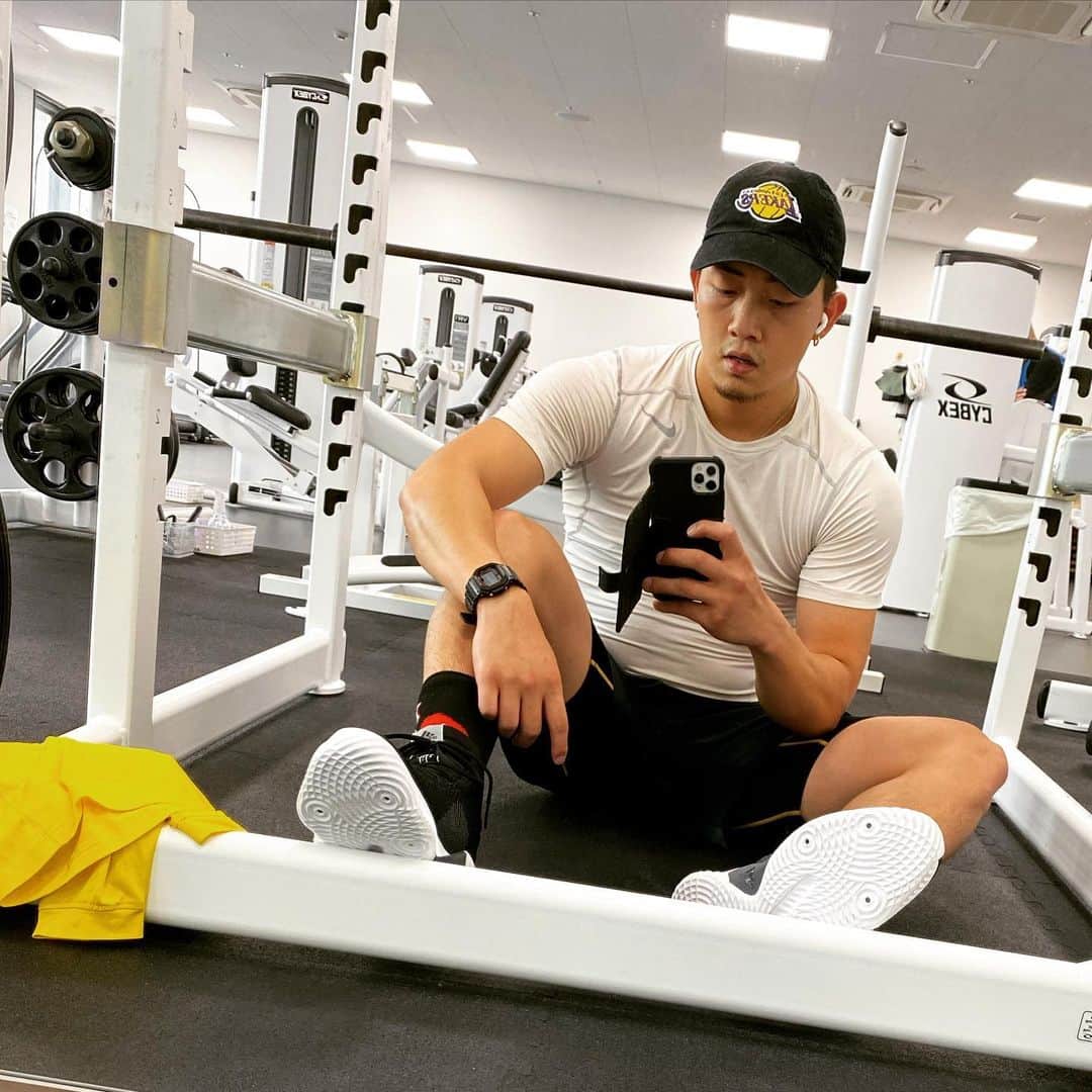大原亞紋のインスタグラム：「これから絞ってくぞー！  #海行きたい　#うごける体づくり　#まず減量」