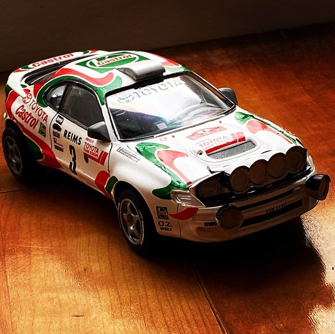 RAM RIDERのインスタグラム：「なんだかんだ1ヶ月くらいちまちま作ってたCASTROL CELICAが完成しました。93年モンテカルロ優勝車。 #castrol  #celica #rally」