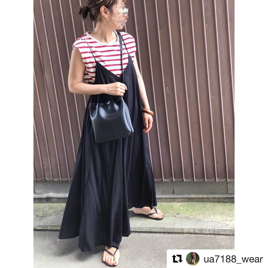 ショップにこにこさんのインスタグラム写真 - (ショップにこにこInstagram)「#Repost @ua7188_wear with @get_repost ・・・ ・ ・ 𓅛ꔛ 𝑮𝒐𝒐𝒅 𝑴𝒐𝒓𝒏𝒊𝒏𝒈 ⸝⋆  またまた夏コーデ笑 9月も宜しくお願い致します♡  𝒇𝒂𝒔𝒉𝒊𝒐𝒏‎＿＿＿＿‎＿＿＿＿‎＿＿＿＿＿‎✎ܚ   🌾 @libra_by_viva_la_holiday さん 《ボリュームキャミワンピース》 フワッ広がるワンピース♡ 可愛いですよ*'ω`*)σ⌒︎♪︎+｡ 肩紐で調整可能ですよー‼︎ インナーで秋も着用できます♬  🍋anqanq. 《ステンレス　プチピアス》 どんなシーンにも合うピアス♡ 軽くて可愛くてお気に入り( ◠︎‿◠︎ )  𝒕𝒉𝒂𝒏𝒌𝒔‎＿＿＿＿‎＿＿＿＿‎＿＿＿＿＿‎＿‎✎ܚ ・ ・ #libra #リブラ #anqanq #pr #wear更新しました #wear #低身長コーデ  #おちびコーデ  #おちびの輪  #153cm #150cmコーデ #mamagirl  #ママコーデ #コーデ  #fashion  #大人カジュアル #zozotown #ゾゾタウン #夏コーデ　#夏ファッション #着回しコーデ @wear_official」9月2日 18時03分 - shopnikoniko