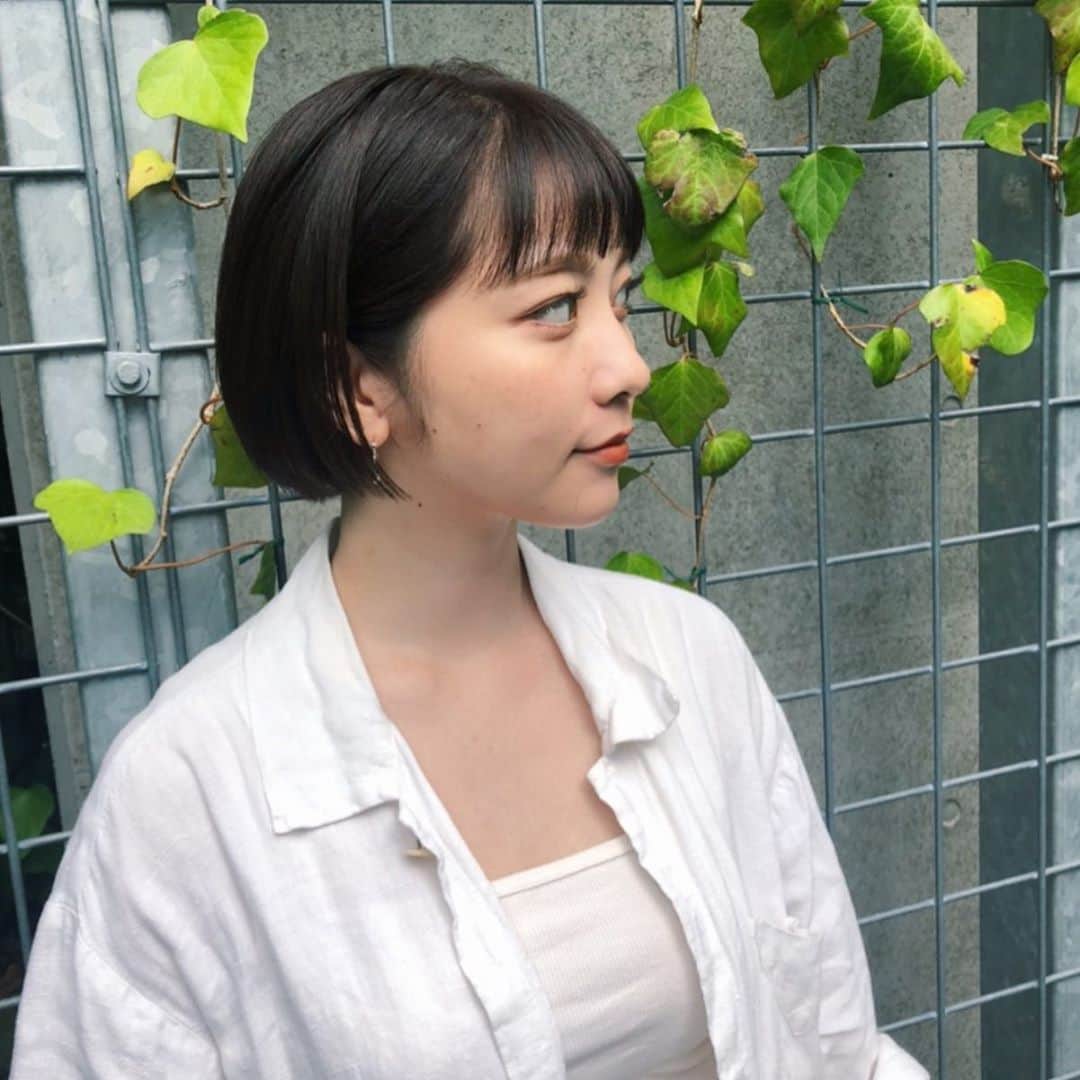 のインスタグラム：「その後、更にコンパクトに💇🏻 スタイリングしやすくなって、楽ちん！  しょーきありがとう🙌🏻 @shokisuzuki2」