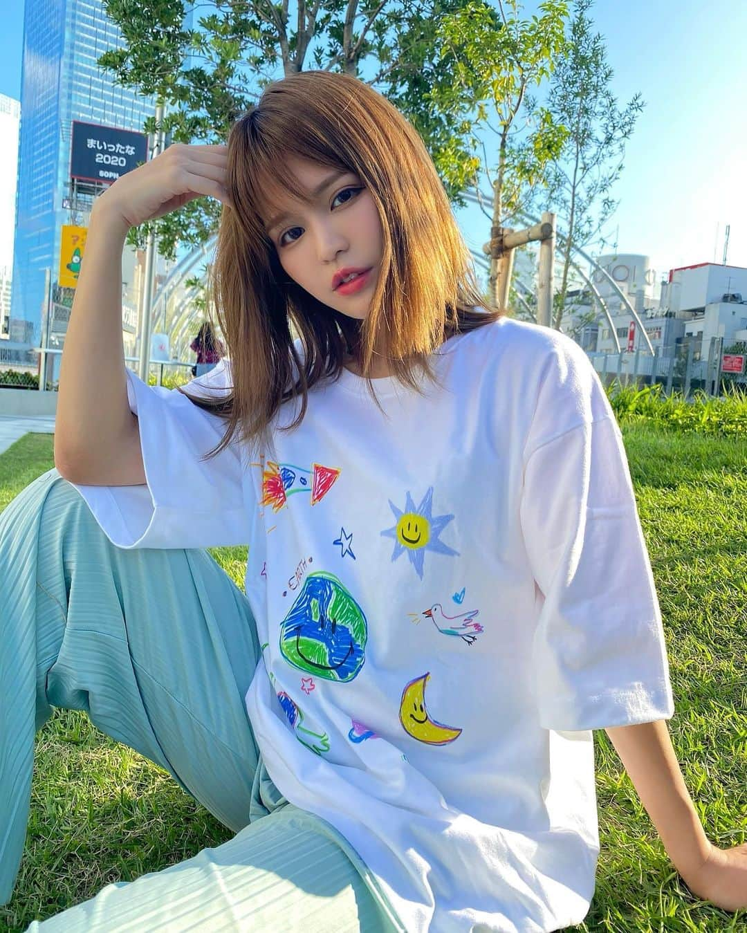 ななぴさんのインスタグラム写真 - (ななぴInstagram)「Tシャツかわいー❤︎❤︎❤︎ もう夏は終わるのかなー？涼しくなってきたね😳」9月2日 18時27分 - __nanapgram__