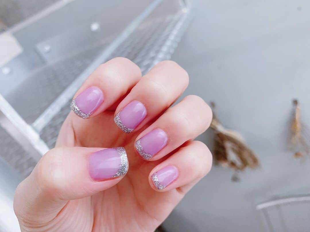 菅野結以さんのインスタグラム写真 - (菅野結以Instagram)「CLEAR GRAPE × SILVER GLITTER 🍇🤍﻿ ﻿ new ✔︎ thank you @lysanail ♡﻿ #nail #glitter #grape #silver #clear #lysa」9月2日 19時39分 - yui_kanno