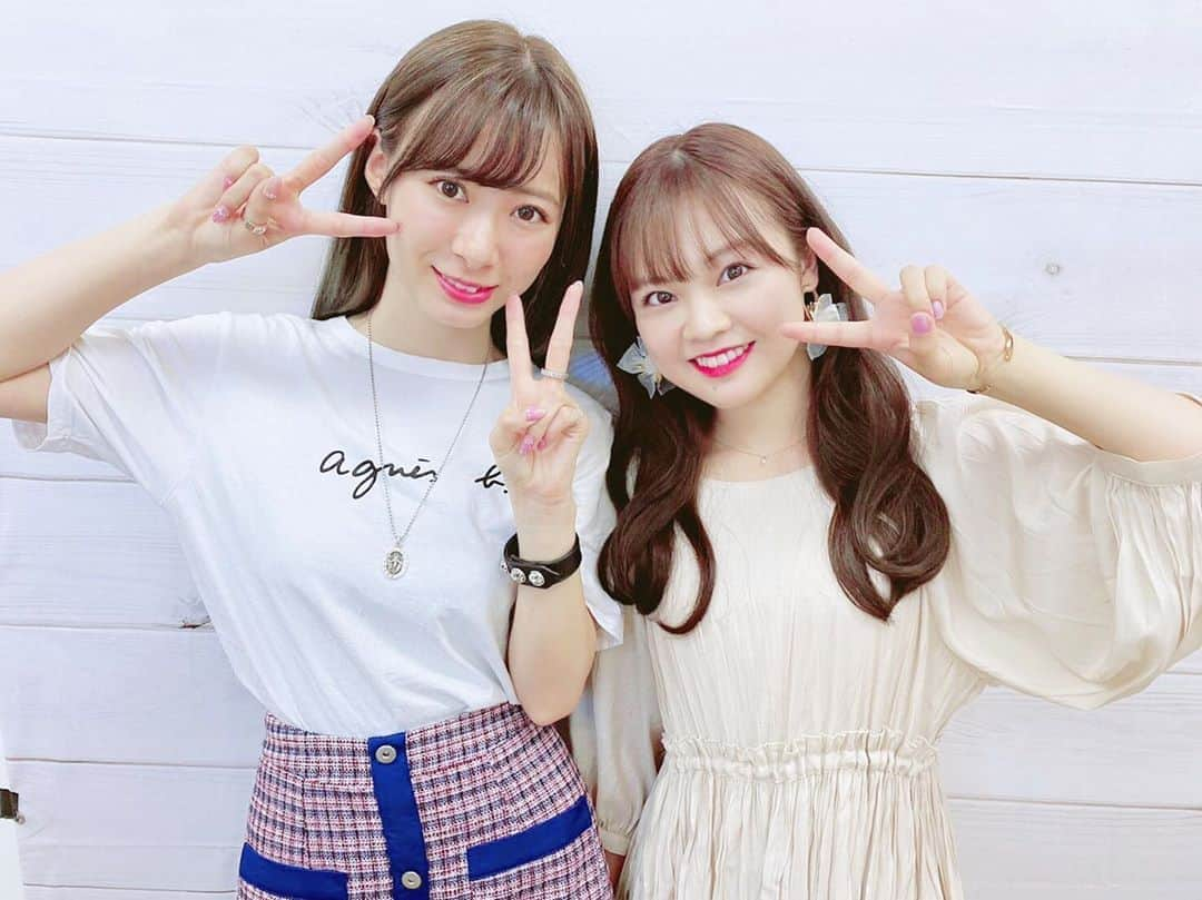 生田衣梨奈さんのインスタグラム写真 - (生田衣梨奈Instagram)「♥Top Yell NEO♥﻿ ﻿ 幼馴染のHKT48の本村碧唯ちゃんと初めてお仕事♥ ﻿ 昔の話をめちゃくちゃしました！！﻿ ﻿ ちょっとした昔の暴露も🤪笑﻿ ﻿ 小学校の時のお話が多かったかも！！！﻿ ﻿ お互いのグループについてだったりたくさん﻿ お話させていただきました！！！﻿ ﻿ 9月30日発売予定です！！！！！！﻿ ﻿ あおいちゃんは今でも遊ぶくらい仲良しですね！！！﻿ ﻿ またお仕事出来たら嬉しいので﻿ ぜひお待ちしております！！！！！！！！﻿ ﻿ ﻿ #morningmusume20 #モーニング娘20﻿ #helloproject  #顔面国宝﻿ #えりぽんかわいい #アイドル﻿ 存在が #インスタ映え #かわいい﻿ #Love #beauty﻿ #followme #makeup﻿ #Instagram #instagood﻿ #메이크업 #얼스타그램﻿ #ig_Japan #팔로미﻿ #フォロー歓迎 #ootd﻿ #本村碧唯 #HKT48﻿ #Friends  #topyellNeo﻿ #いいね #初﻿ #IDOL #골프﻿ #SELFIE #셀카」9月2日 20時13分 - erina_ikuta.official