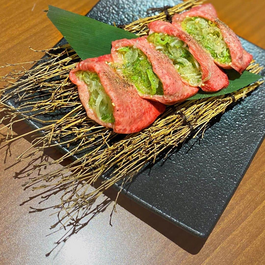 尾形春水のグルメインスタ