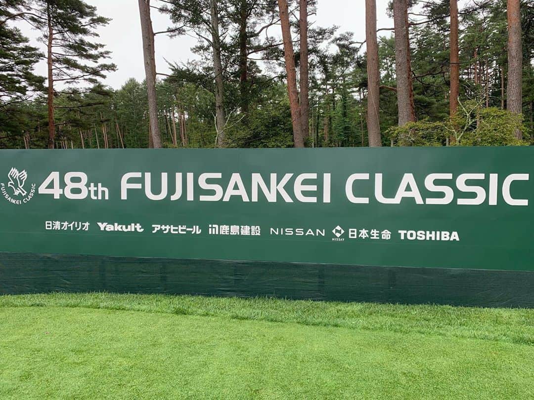 稲森佑貴のインスタグラム：「いよいよ待ちに待った国内男子ツアー開幕です⛳️  この厳しい状況の中、トーナメント開催に携わってくださった関係者の方々には感謝しかありません。  全力を尽くし頑張ります💪 応援よろしくお願いします🏌️‍♂️  #フジサンケイクラシック #国内男子ゴルフツアー  #男子ゴルフ #ゴルフ #SRIXON #Calbee #ゴルフ好きな人と繋がりたい」