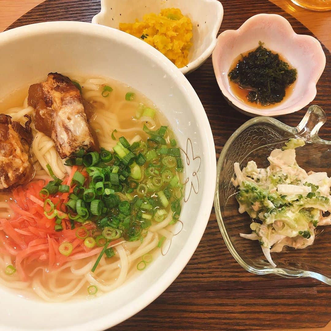 星那美月さんのインスタグラム写真 - (星那美月Instagram)「今日は沖縄料理🌺 ミミガーもあるよ🐷  #dinner #おうちごはん」9月2日 20時54分 - mitsukihoshina