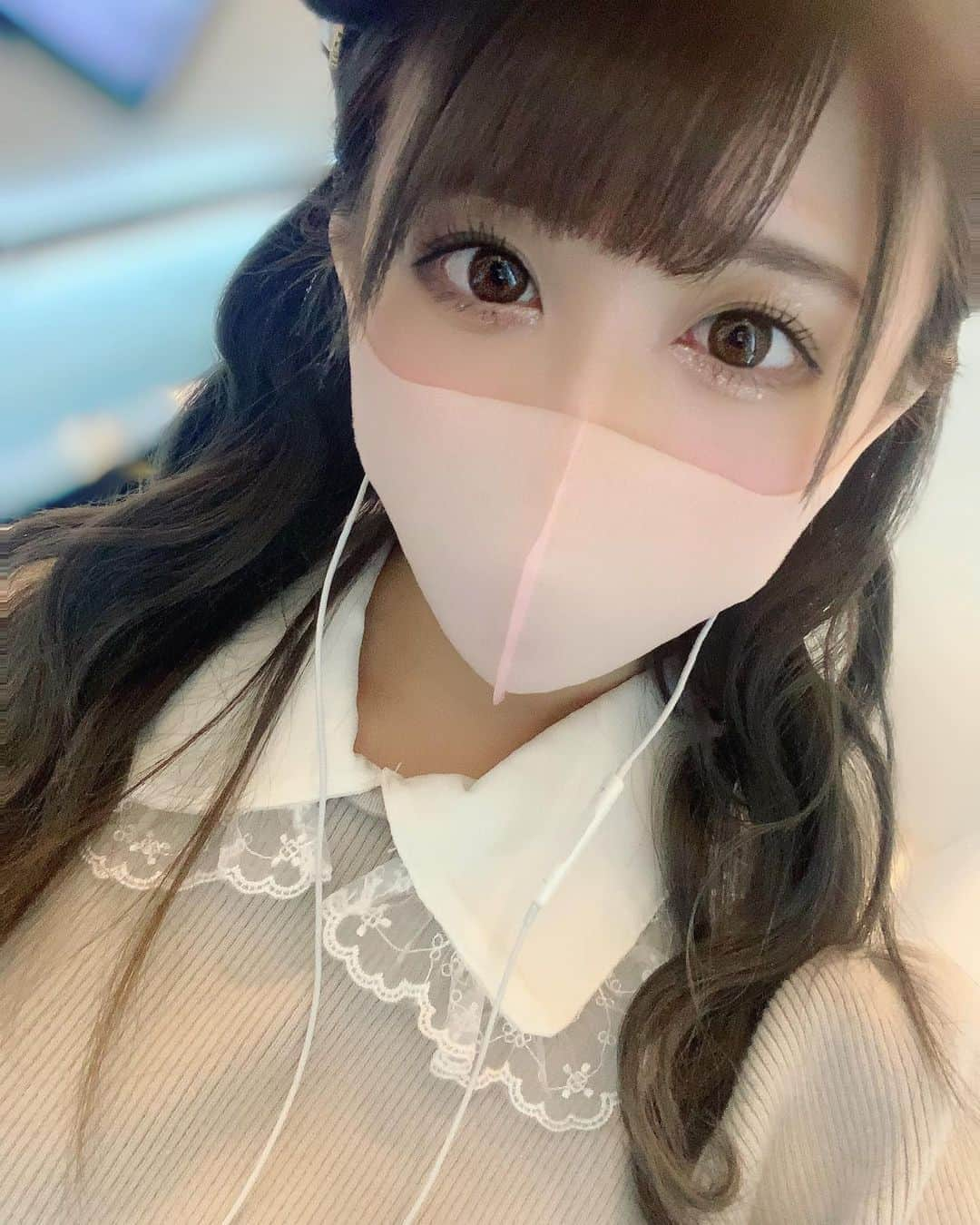 夢見照うたさんのインスタグラム写真 - (夢見照うたInstagram)「今日と明日は美容Day💄💕 写真は今日の私です₍ᐢ⌯௰⌯ᐢ₎ . #av #av女優 #セクシー女優 #sexy女優 #自撮り #自撮り界隈 #自撮り女子  #かわいい女の子 #地雷系女子 #地雷女  #地雷メイク #量産型 #量産型メイク  #地下アイドル #アイドル #アイドルメイク」9月2日 21時13分 - uta_yumemite