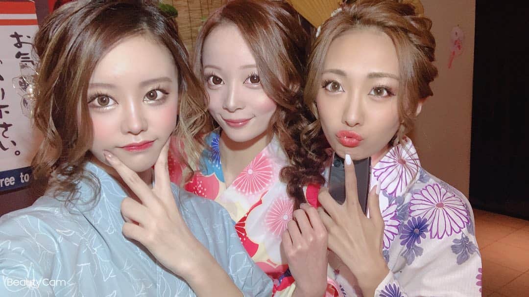 鳴海そらのインスタグラム：「画質良っ！  #アンジュール北新地　#浴衣　#ヘアセット　#浴衣ヘアセット　#キャバクラ　#北新地」