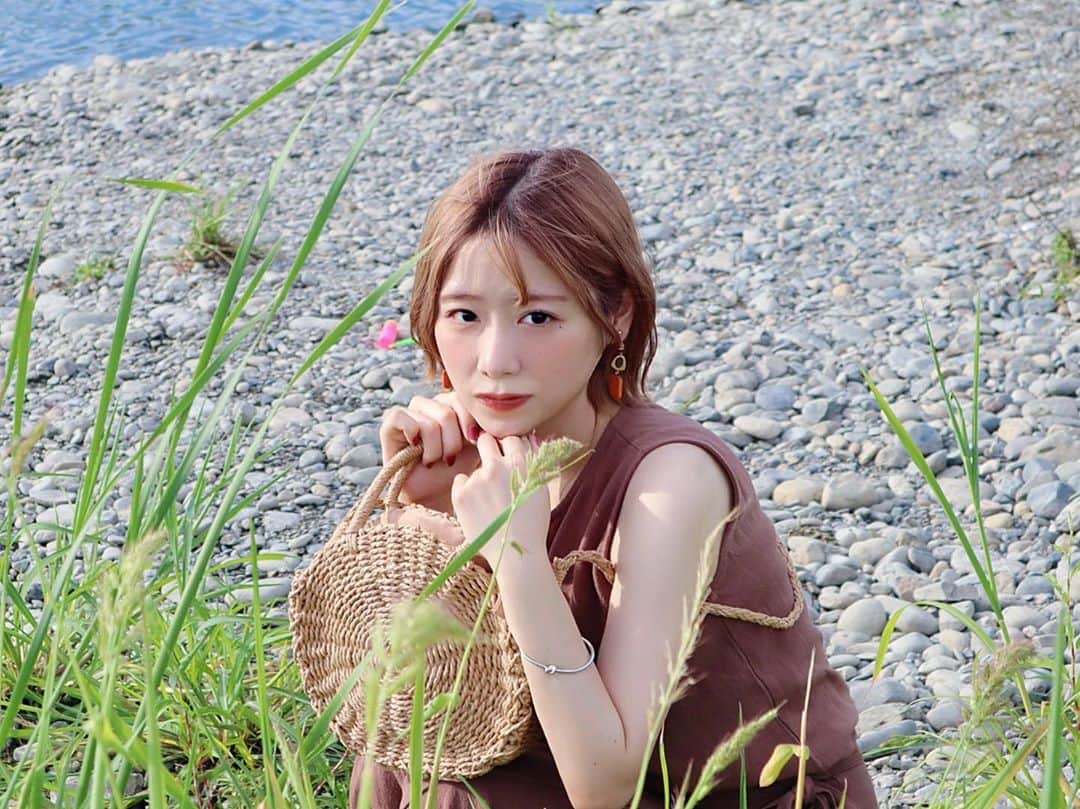 てぃーみきのインスタグラム：「.  みなさんごめんなさいいいいいい 昨日投稿できなかった、、 なんと！！！！！ ちゃーんと3日坊主になりました🤣🤣 そろぼちYouTubeもあげます🤭🤭  #草と私 #Instagood」