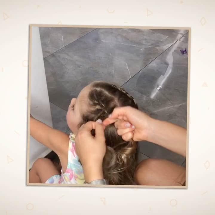 I N S T A B R A I Dのインスタグラム：「Started my day babysitting my adorable niece and getting her ready for her first day in preschool! How cute?! 🤍🤩」