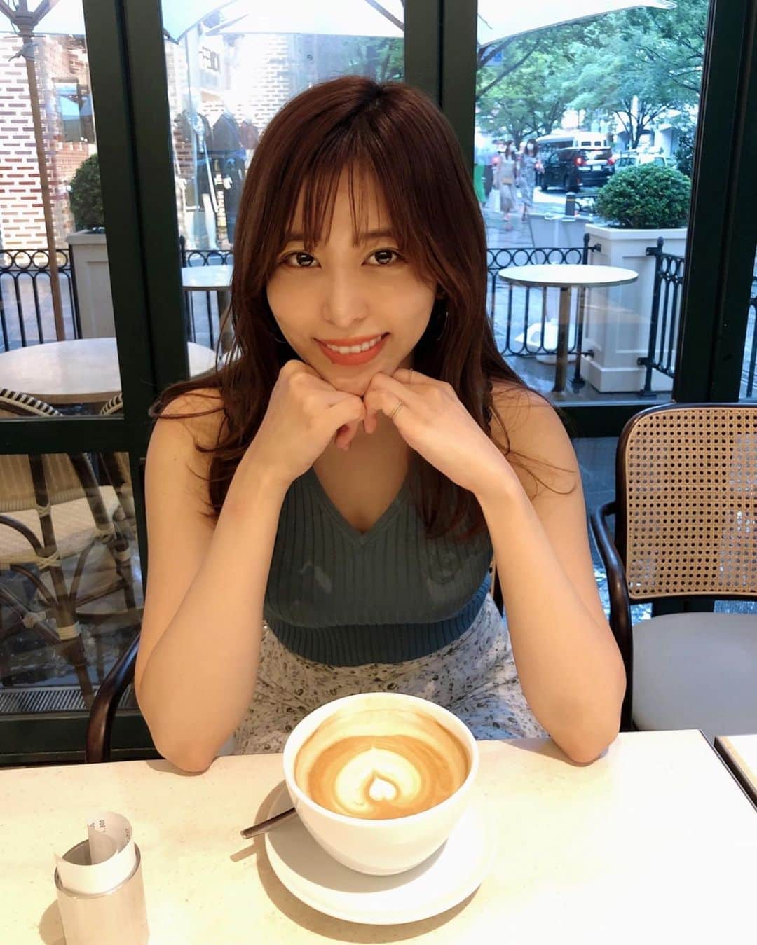 のインスタグラム：「じー🥺」
